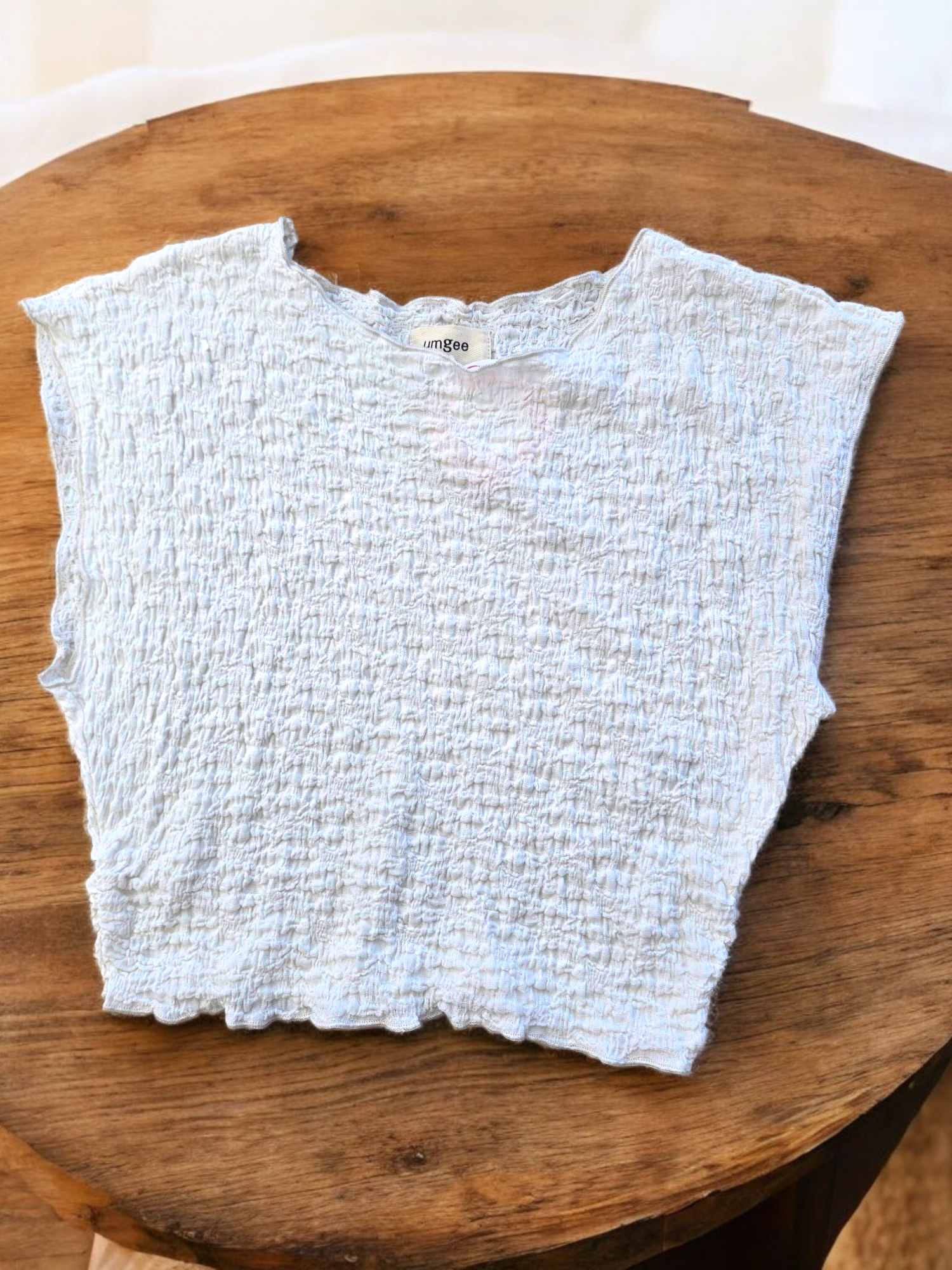 Textured Stretch Sleeveless Top!
