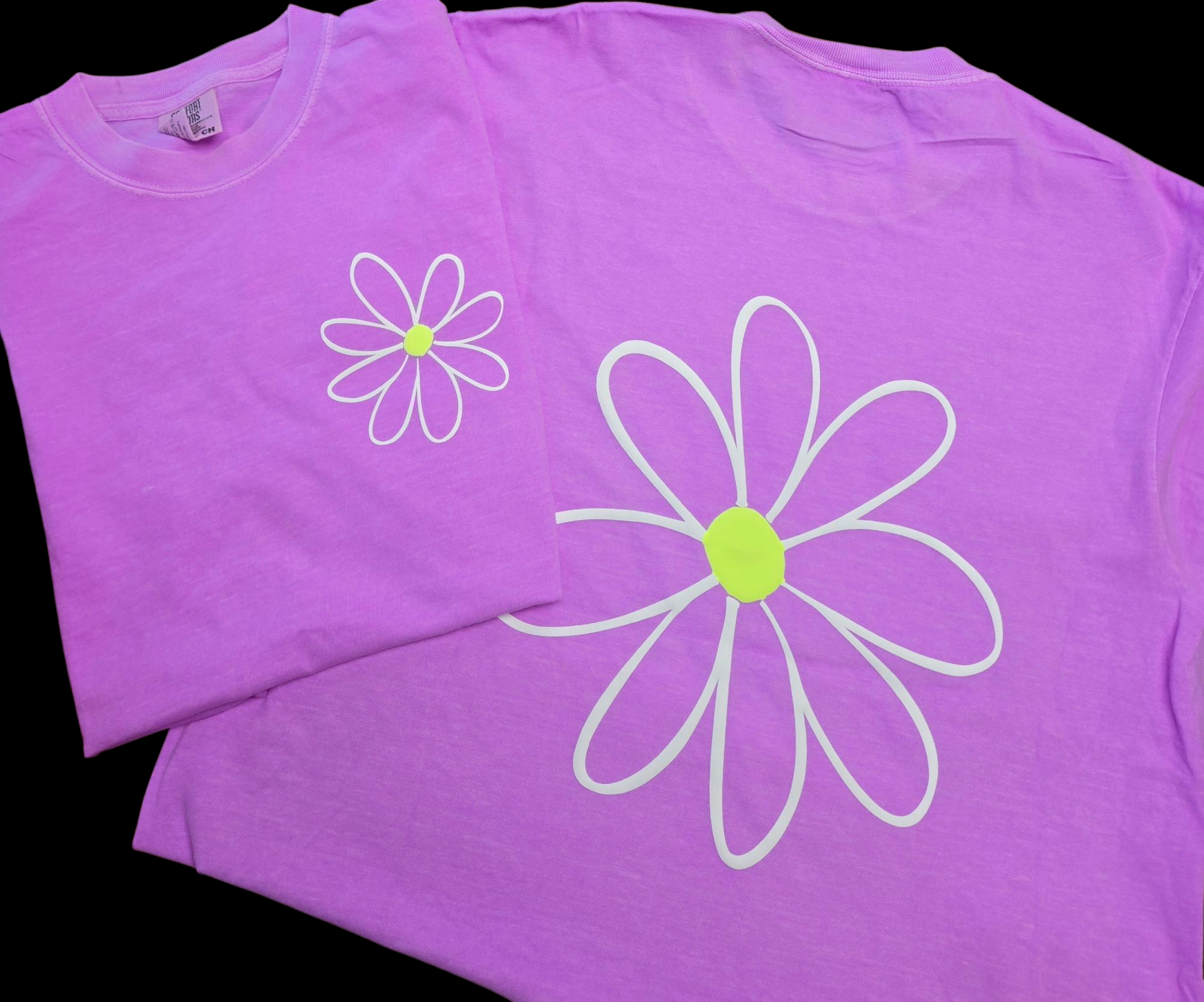 Neon Daisy Tees!