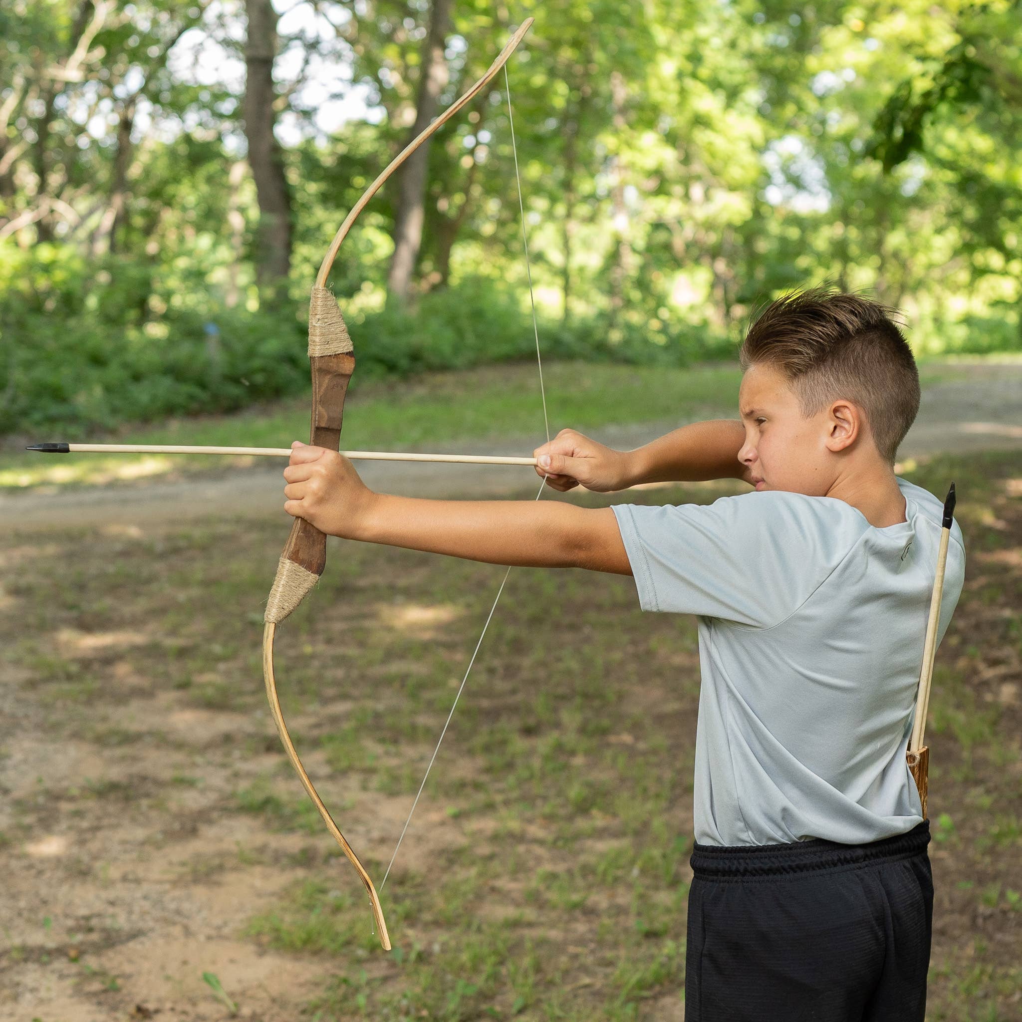 Wooden Bow w/ Quiver!