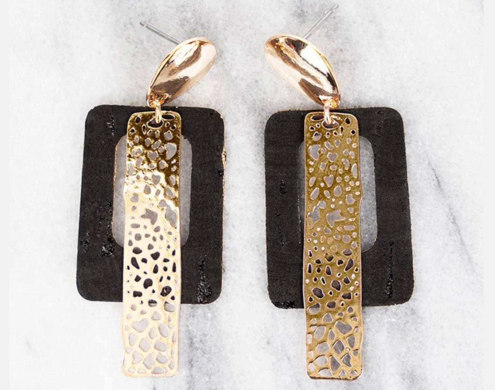 Gold Accent Earrings! 3 colors!