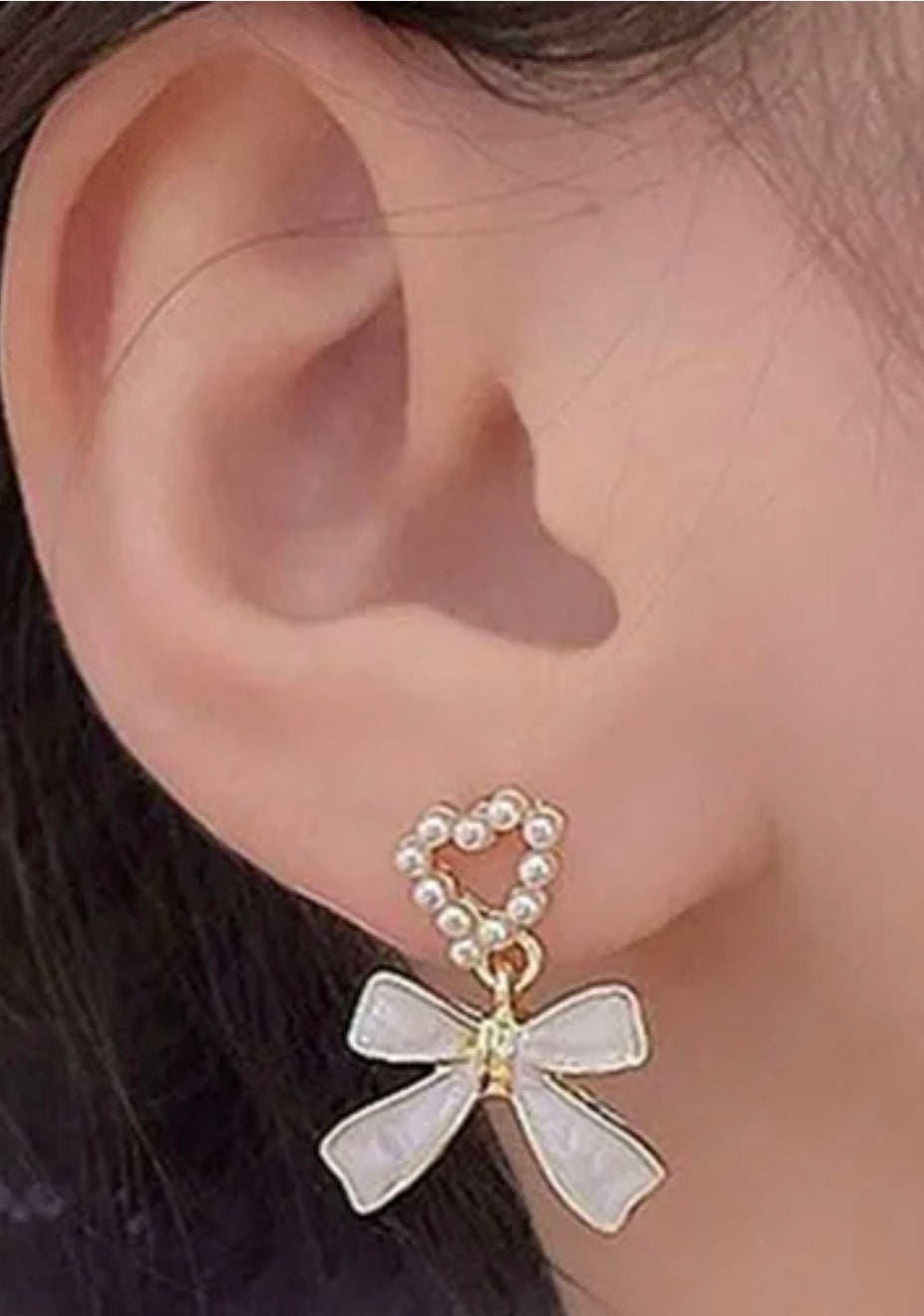 Pearl Bow Earrings!