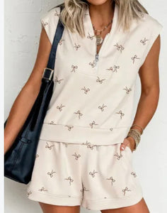 Bow Half Zip Up Shortset!