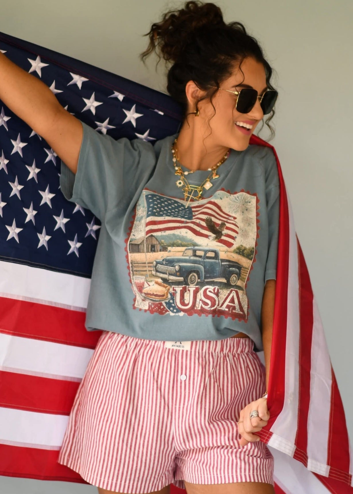 USA Vintage Style Flag Tee!