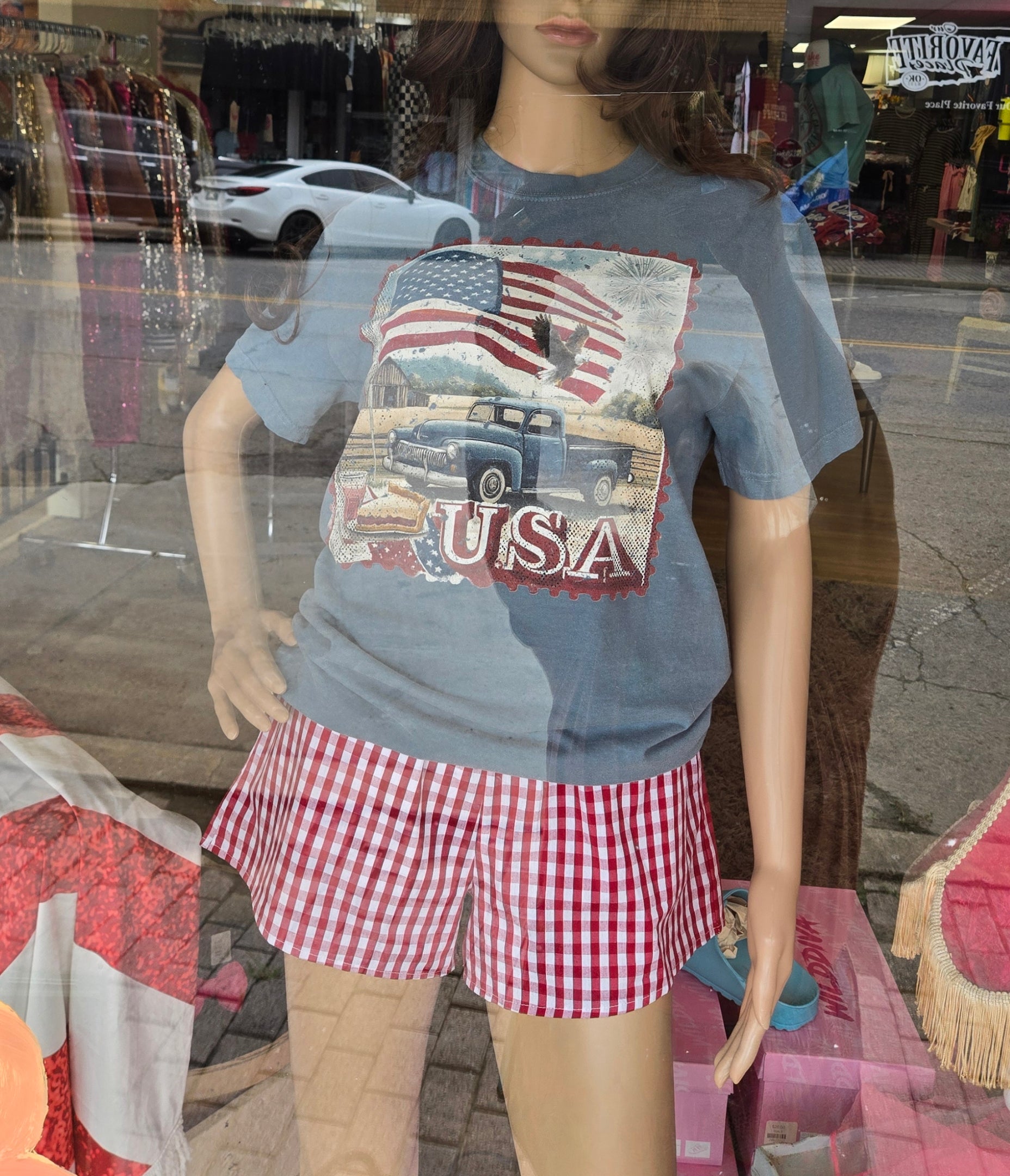 USA Vintage Style Flag Tee!